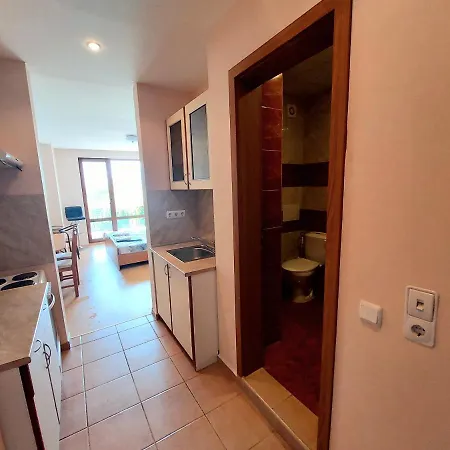 Prestige Studio First Line On The Хотел *