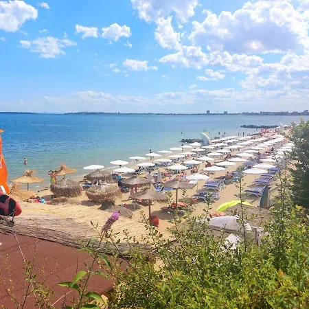 Hotel Prestige Studio First Line On The